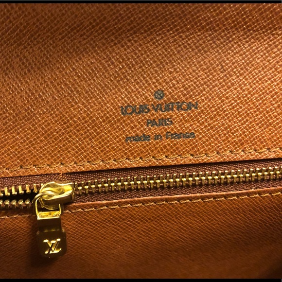 Authentic VINTAGE LOUIS VUITTON Monceau 26 Handbag - Picture 8 of 8